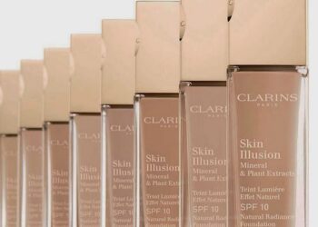 Clarins Teint Skin İllusion Fondöten