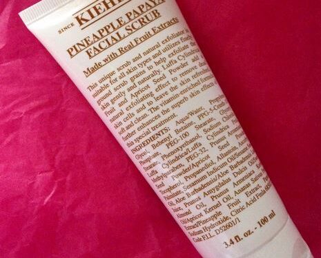 Kiehl s Pineapple Papaya Facial Scrub Yüz Peelingi