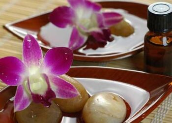 Aromaterapi nedir sağlığa faydaları nelerdir?