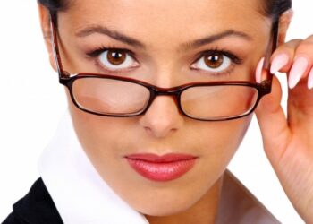 iş görüşmesine giderken nasıl makyaj yapmalı ?