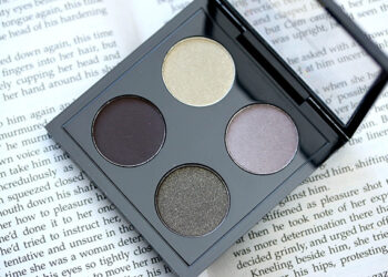 MAC A Novel Romance far paleti