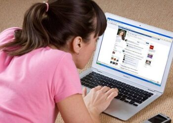 Facebook kullanımının zararları ve riskleri nelerdir?